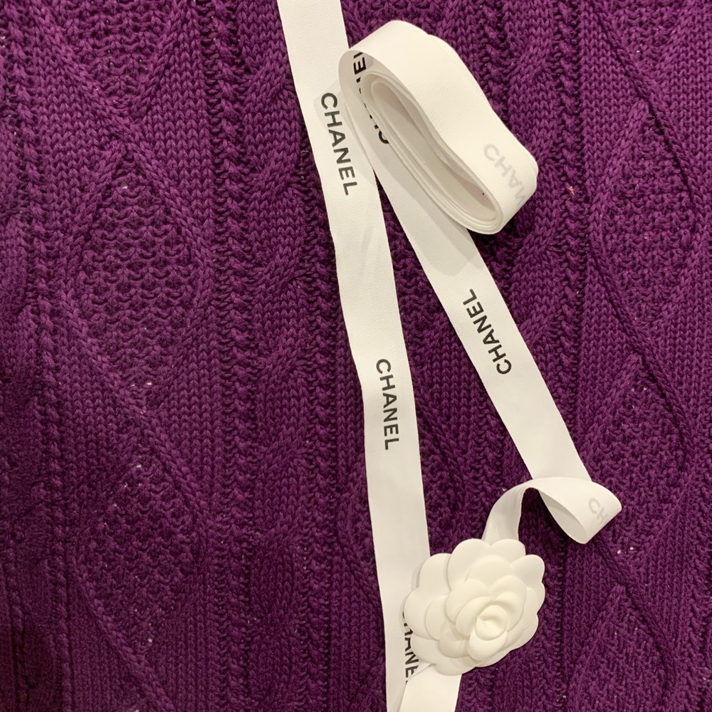 Chanel ribbon and flower